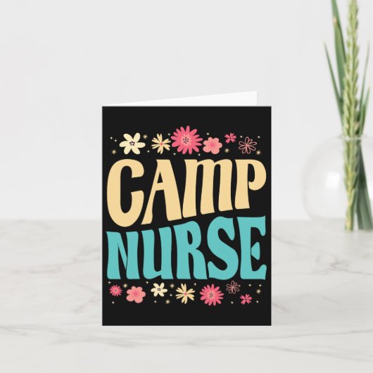 Camping Nurse Floral Outfit Zomercamping Geregistr Kaart (Voorkant)
