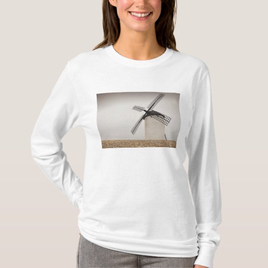 Campo de Criptana, antieke windmolens van La Manch T-shirt (Voorkant)