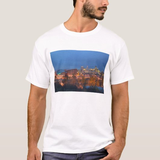 Canada, Alberta, Calgary: Stadsgezicht vanaf 4 T-shirt (Voorkant)