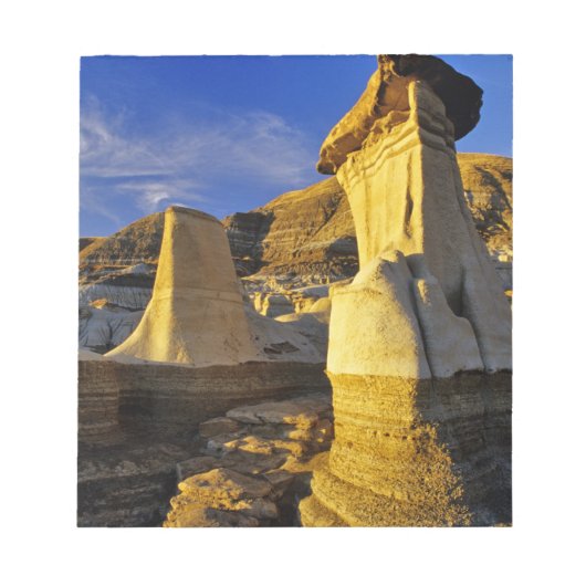 Canada, Alberta, Drumheller. Heksenpijpen. Notitieblok (Voorkant)