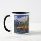 Canada, Alberta, Moraine Lake. Het glasachtige Mok (Links)