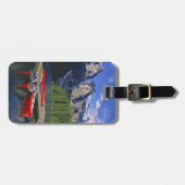 Canada, Alberta, Moraine Lake. Rode kano's wachten Bagagelabel (Voorkant horizontaal)