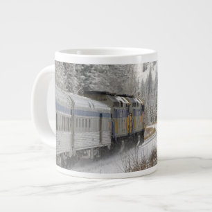 Canada, Alberta. VIA Rail Sneeuwtrein tussen Grote Koffiekop