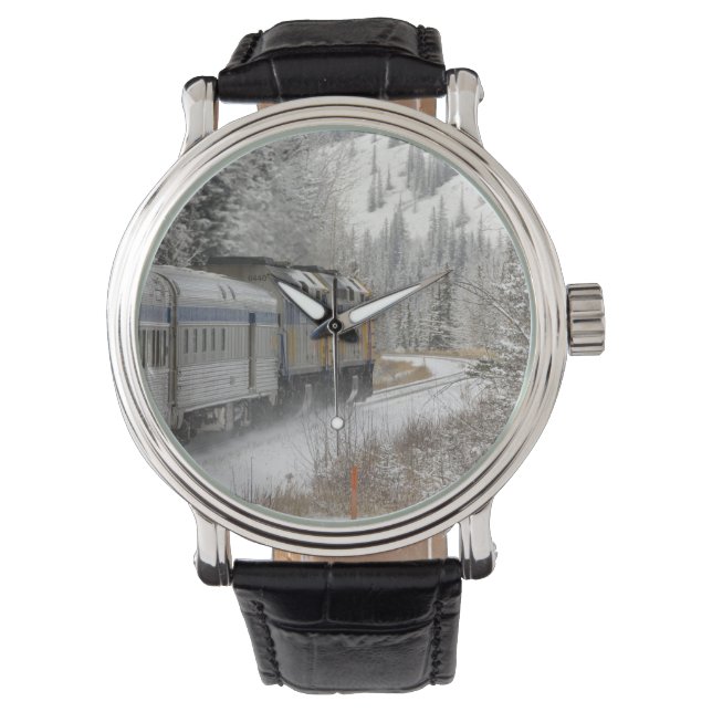 Canada, Alberta. VIA Rail Sneeuwtrein tussen Horloge (Voorkant)