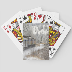 Canada, Alberta. VIA Rail Sneeuwtrein tussen Pokerkaarten