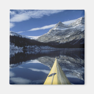 Canada, British Columbia, Banff. Kayak boeg op Magneet
