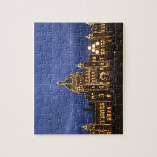 CANADA, British Columbia, Victoria. Avond Legpuzzel (Verticaal)