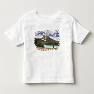 Canada, British Columbia, Yoho National Park. 3 Kinder Shirts