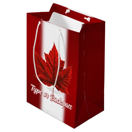 Canada Cadeautassen Personaliseer Maple Leaf Cadea Medium Cadeauzakje (Voorkant Gekanteld)