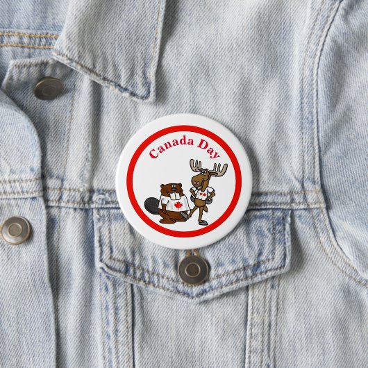 Canada Day Button - Beaver en Moose (In situ)