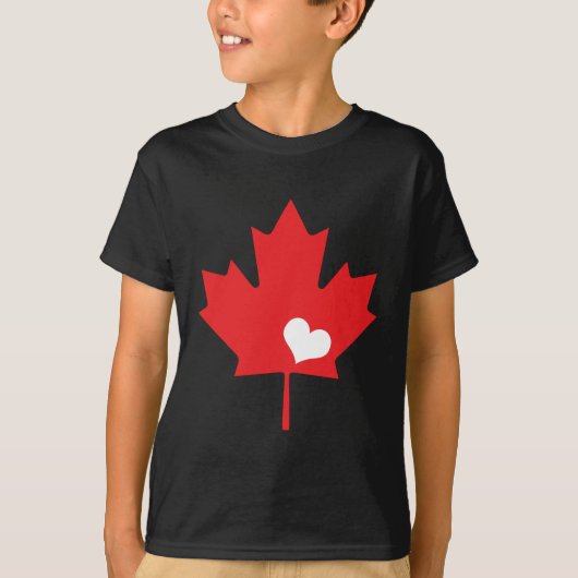 Canada Day Canadian Maple Leaf and Heart T-shirt (Voorkant)