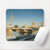 CANADA, Manitoba, Winnipeg: Esplanade Riel Muismat (Met muis)
