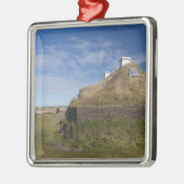 Canada, Newfoundland en Labrador, L'Anse aux 4 Metalen Ornament (Links)
