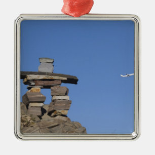 Canada, Newfoundland, St. John's. Inukshuk (om Metalen Ornament