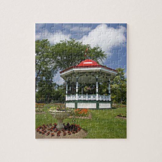 Canada, Nova Scotia, Halifax, Openbare Tuinen. 2 Legpuzzel (Verticaal)
