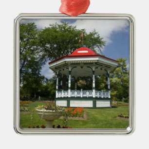 Canada, Nova Scotia, Halifax, publieke tuinen. 2 Metalen Ornament