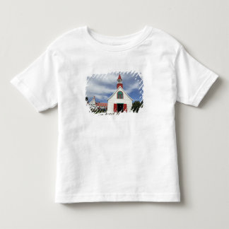 Canada, Quebec, Tadoussac. Petite Chapelle, Kinder Shirts