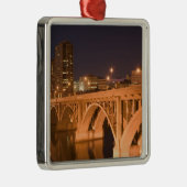 Canada, Saskatchewan, Saskatoon: Broadway Metalen Ornament (Rechts)