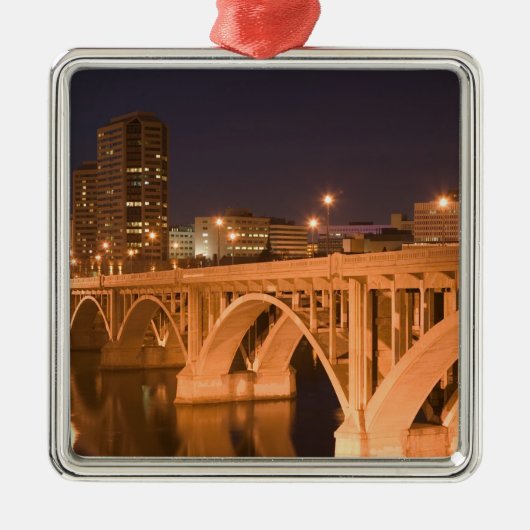 Canada, Saskatchewan, Saskatoon: Broadway Metalen Ornament (Voorkant)