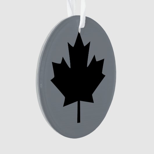 Canadees zwarte bladsymbool ornament (voorkant)