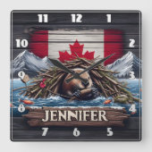 Canadese bever bouwt dam in de buurt van bergen vierkante klok (Voorkant)