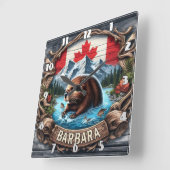 Canadese bever in de buurt van bergen en esdoornbl vierkante klok (Hoek)