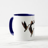 Canadese ganzen die in een kinder ontwerp van een  mok (Voorkant links)