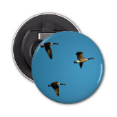 Canadese ganzen in vlucht button flesopener (Voorkant)