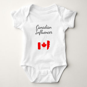 Canadese Influencer duikt omhoog de route van Ligh Romper