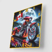 Canadese motorfiets onder volle maan vierkante klok (Hoek)
