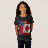 CANADIAN ROOTS Half-American Flag CANADA T-shirt (Voorkant volledig)