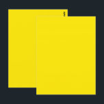 Canarische, vaste kleur briefkaart<br><div class="desc">Briefkaart Postal Greeting Note Post Kaart bedrukt met Canary Yellow Solid Color artwork ontwerpillustratie van TheFabricSeal op Zazzle.com #Zazzle Made https://www.zazzle.com/store/thefabricseal. Canary Yellow is een midtone, heldere, gloeiende vuurvliegengeel-groen met een chartreuse ondertoon. Geelachtige kleurtoon, zijnde, hebbende of gekenmerkt door tint, en is een gematigd geel met een groenige tint. Traditioneel...</div>