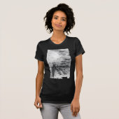 Cancun Beach bewolkt zwart en wit T-shirt (Voorkant volledig)