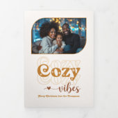Candlelight Amber Cozy Vibes Retro Christmas Photo Drieluik Wenskaart (Cover)