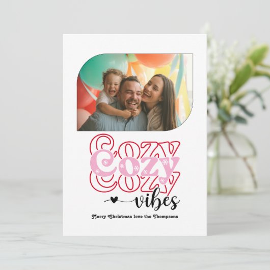 Candy Cane Cozy Vibes Only Kerstfoto Feestdagenkaart (Staand voorkant)