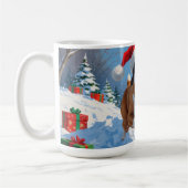 Cane Corso loopt in de sneeuw met kerst Pet Koffiemok (Links)