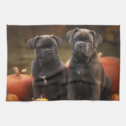 Cane Corso Pup Herfst Plezier Pompoen Theedoek (Horizontaal)