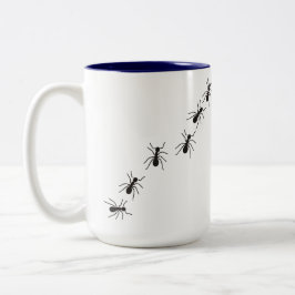 Caneca com estampa divertida de formigas. tweekleurige koffiemok
