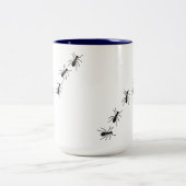 Caneca com estampa divertida de formigas. tweekleurige koffiemok (Center)