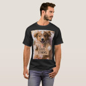 Canine Couture: Grafische Ontwerpen voor Hondenlie T-shirt (Voorkant volledig)