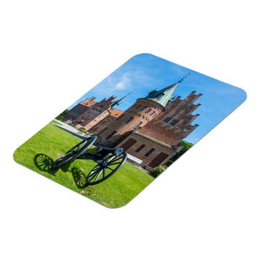 Cannon at Castle Egeskov Magneet (Linkerzijde)