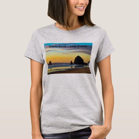 Cannon Beach - Haystack Rock in sunset T-shirt (Voorkant)
