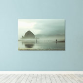 Cannon Beach, Oregon Canvas Afdruk (Insitu (Houten vloer))