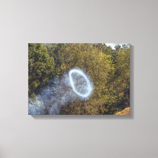 Cannon Smoke Ring Canvas Afdruk (Voorkant)