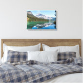 Canoe op het beroemde Emerald Lake - Yoho NP, Cana Canvas Afdruk (Insitu (Slaapkamer))