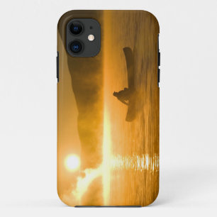 Canoeings in Lily Bay bij zonsopgang, Moosehead La iPhone 11 Hoesje