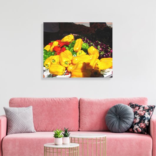 Canvas Afdrukken - Heldere gekleurde pepers (Insitu (Woonkamer))