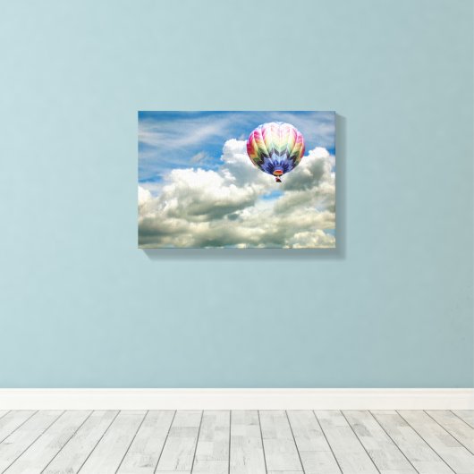 Canvas afdrukken - Hot-Air ballon in wolken (Insitu (Houten vloer))