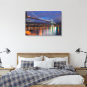 Canvas Art-Lit Bridge over de baai Afdruk (Insitu (Slaapkamer))