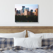 CANVAS: Minneapolis, MN Skyline_ Canvas Afdruk (Insitu (Slaapkamer))